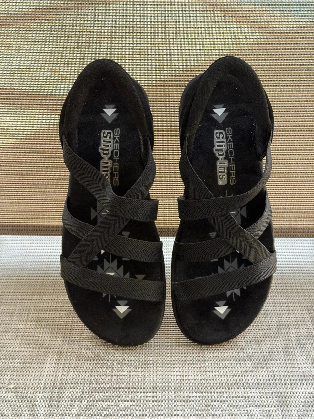 Skechers Hands Free Slip-Ins Reggae Slim Stretch Flex Black Strappy Sandals